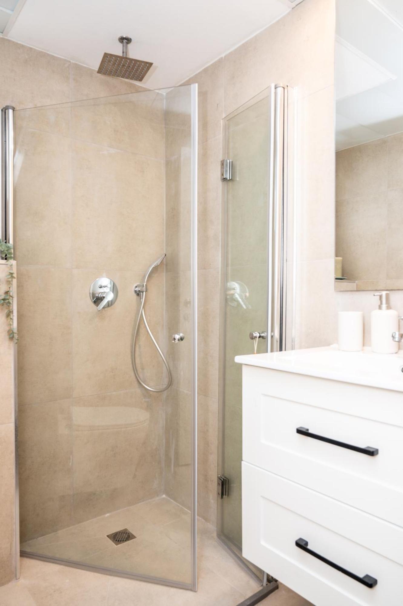 Eshkol Housing Haifa-Disraeli Urban & Business Boutique Apartments Complex Exteriör bild