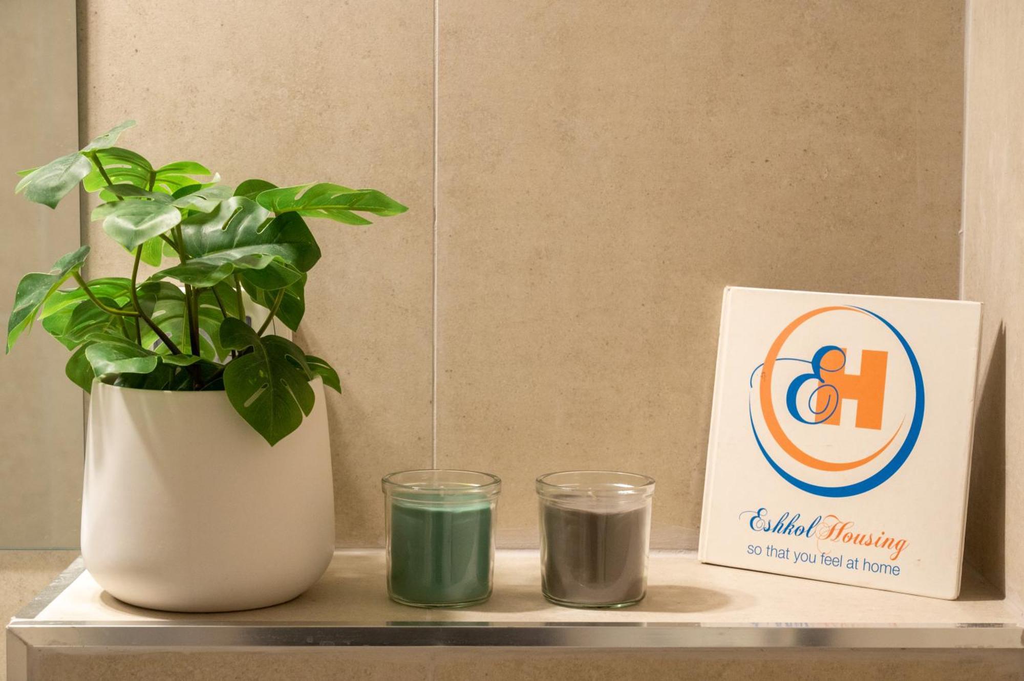 Eshkol Housing Haifa-Disraeli Urban & Business Boutique Apartments Complex Exteriör bild